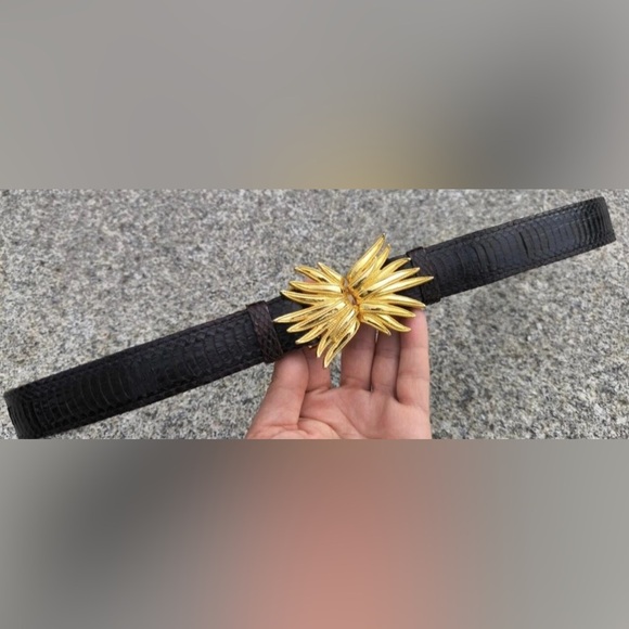 Vintage Women’s Gold Tone Leaves Buckle with Genuine Dark Brown Snake Skin Belt - Picture 11 of 16